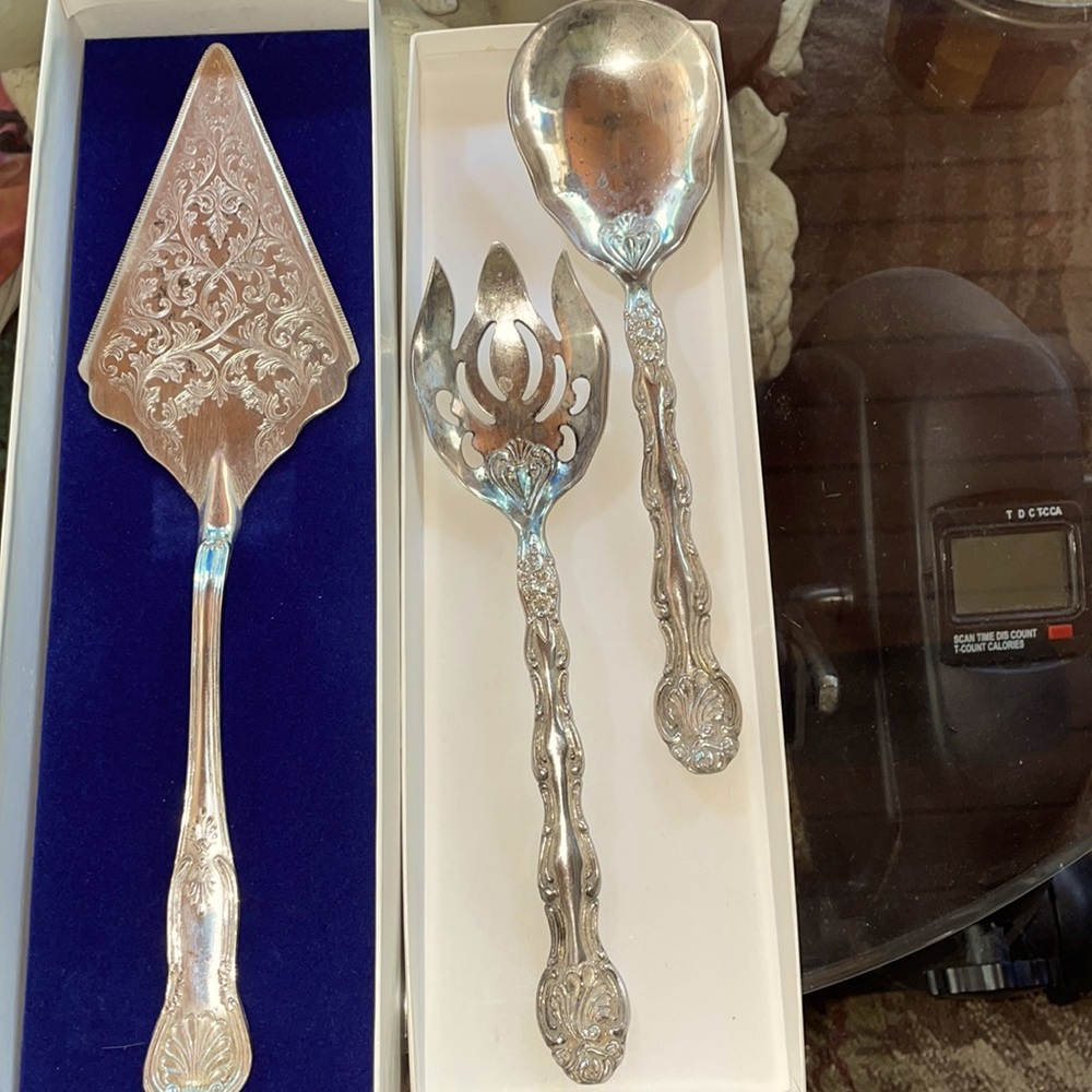 The Silver Company Sheffield, 3 sets